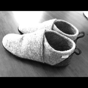 NEW Kyrgies Men's shoes - felt tradition!